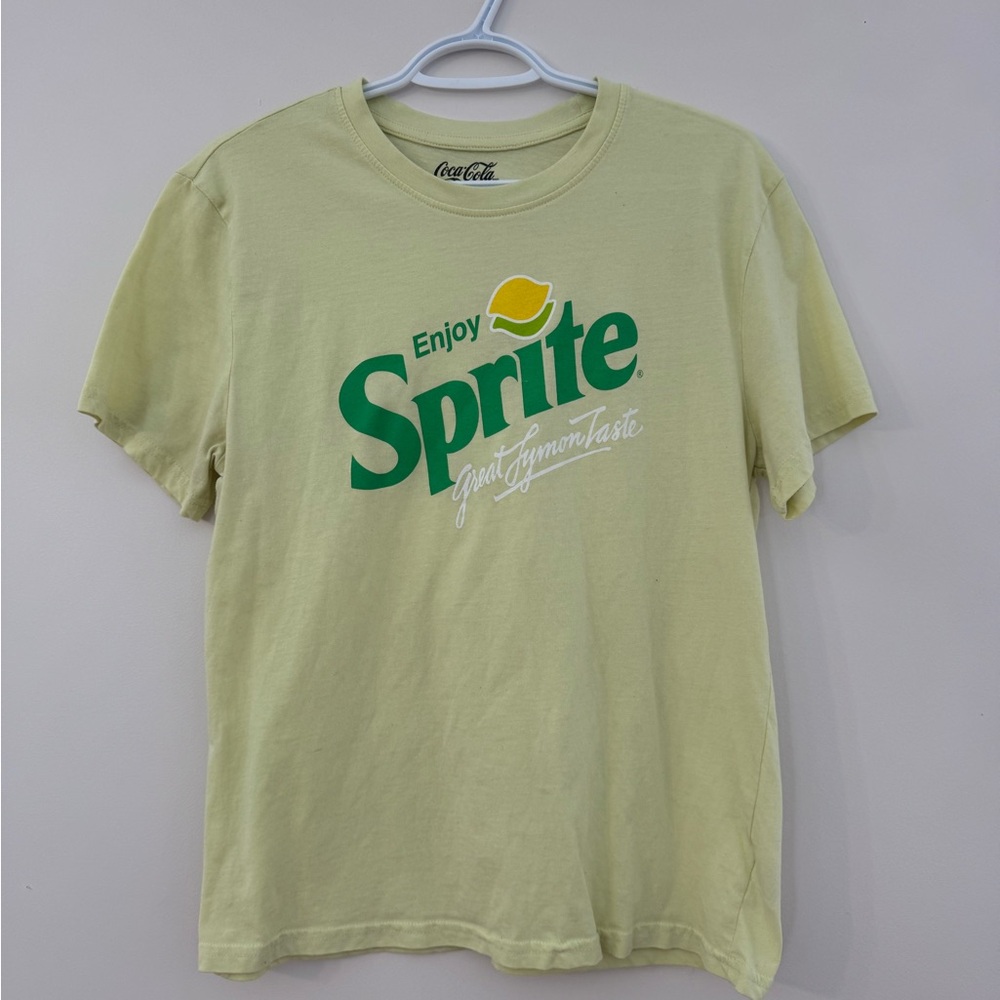 Graphic tee